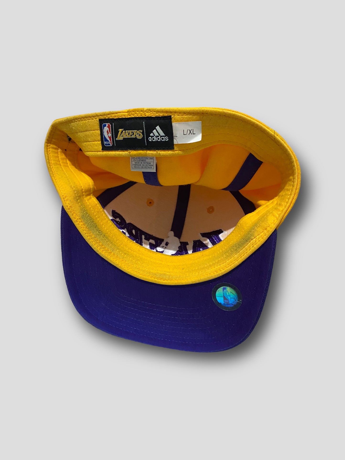 LA Lakers Adidas Flexfit Cap (L/XL)