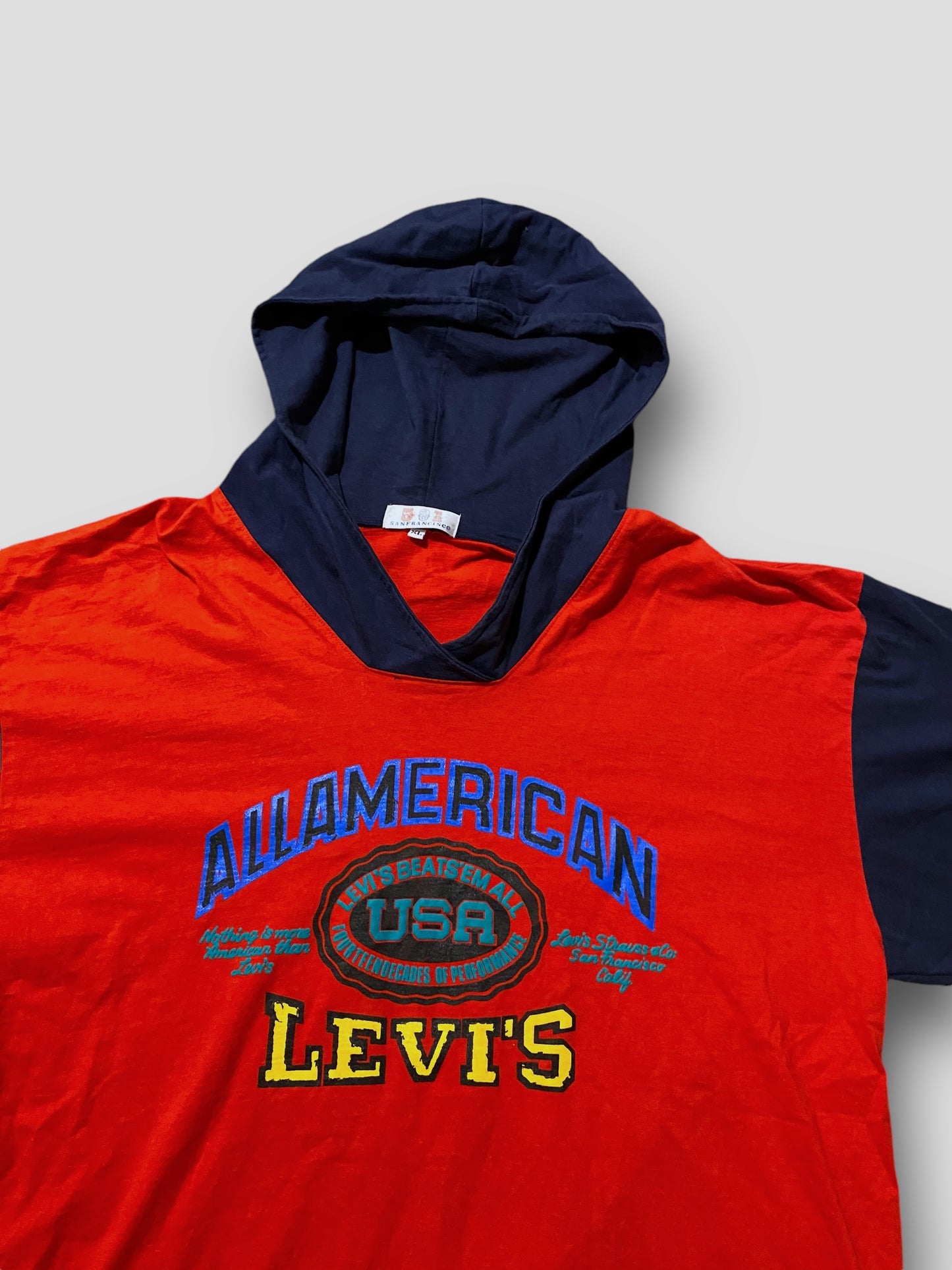 Vintage San Fransisco Levis T-paita Huppari (XL)
