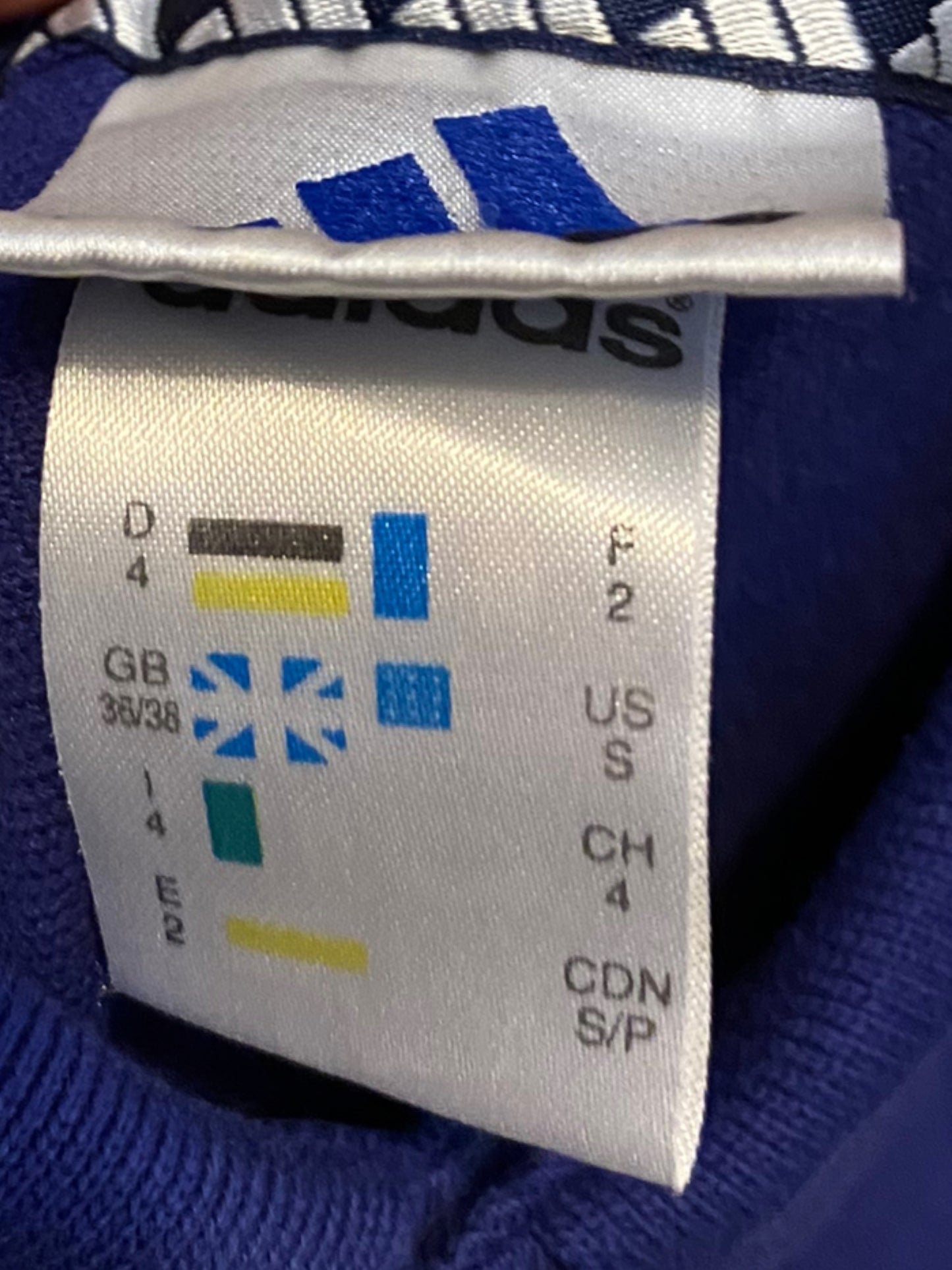 00s Adidas Pikeepaita (S/M)