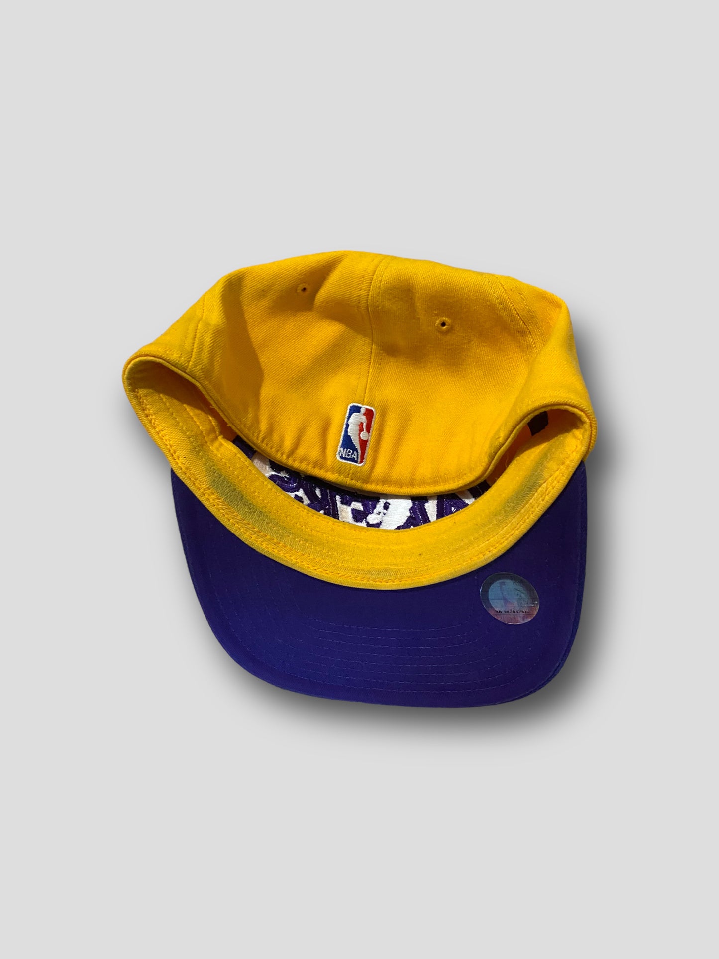 LA Lakers Adidas Flexfit Cap (L/XL)