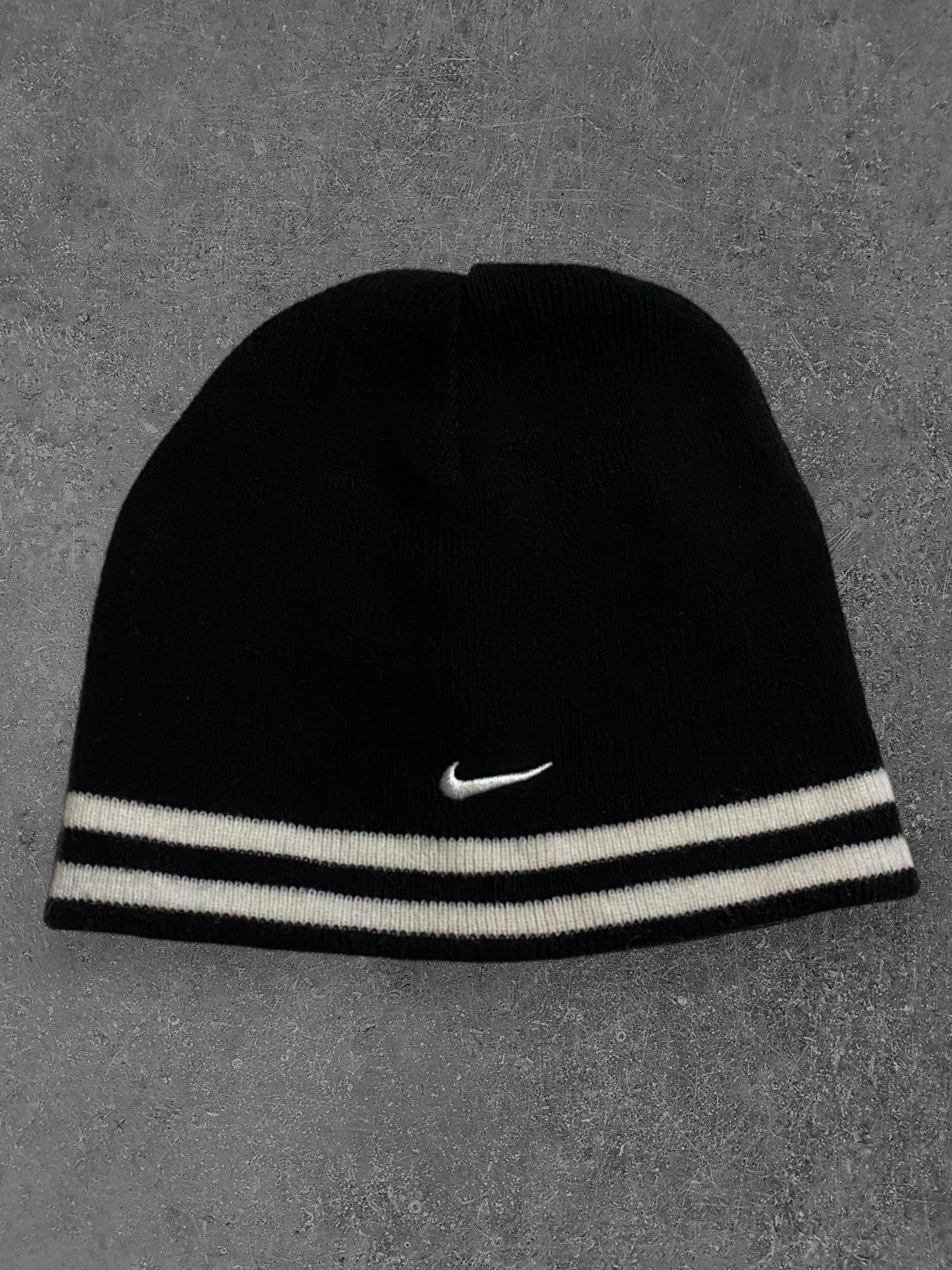 Nike käännettävä pipo