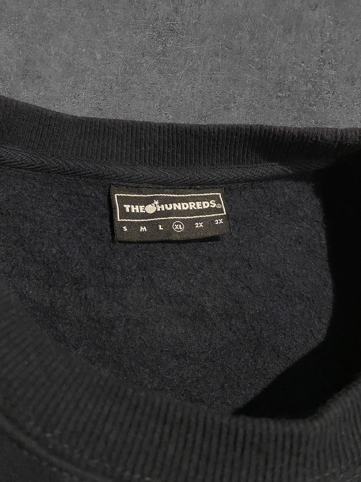 The hundreds college (XL)