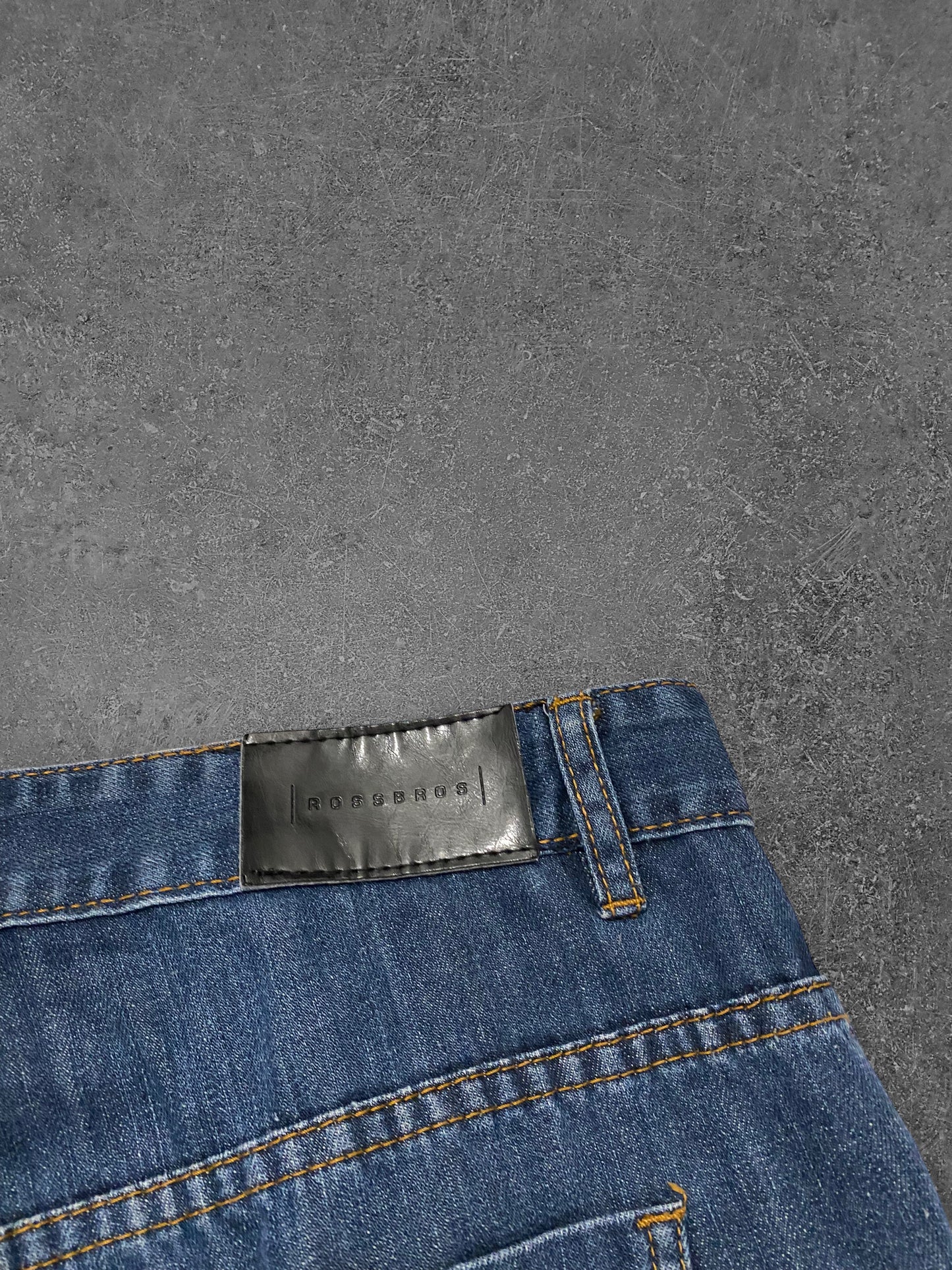 Rossbros Farkut (W35, L32)