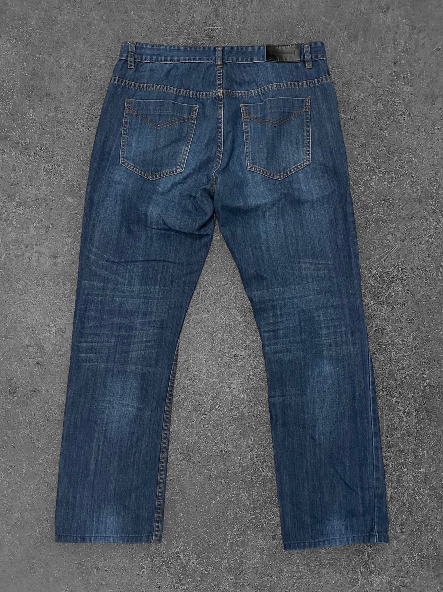 Rossbros Farkut (W35, L32)