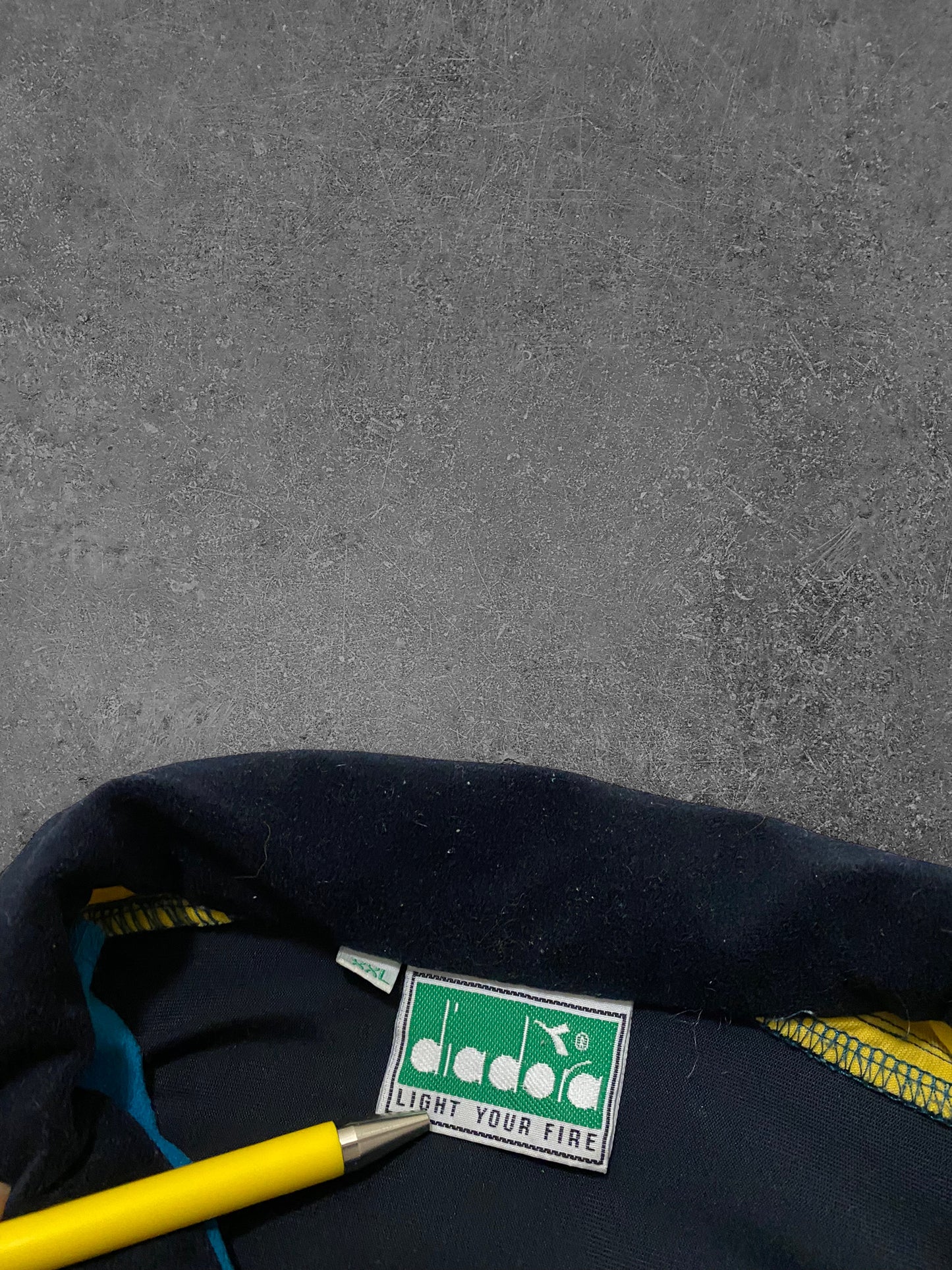 Vintage Diadora Ilves Takki (XL)