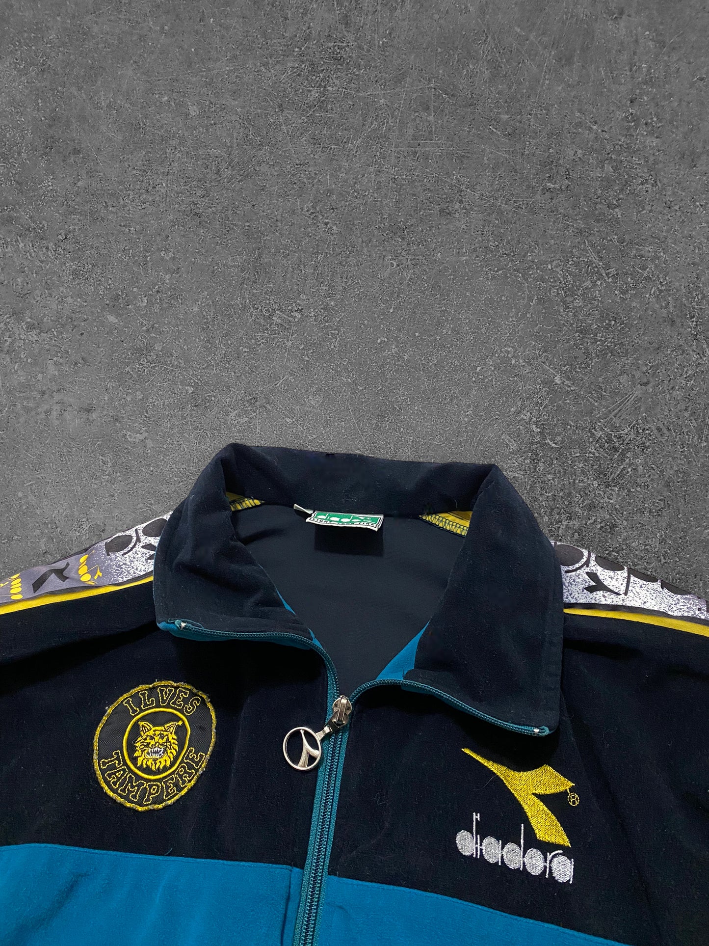 Vintage Diadora Ilves Takki (XL)