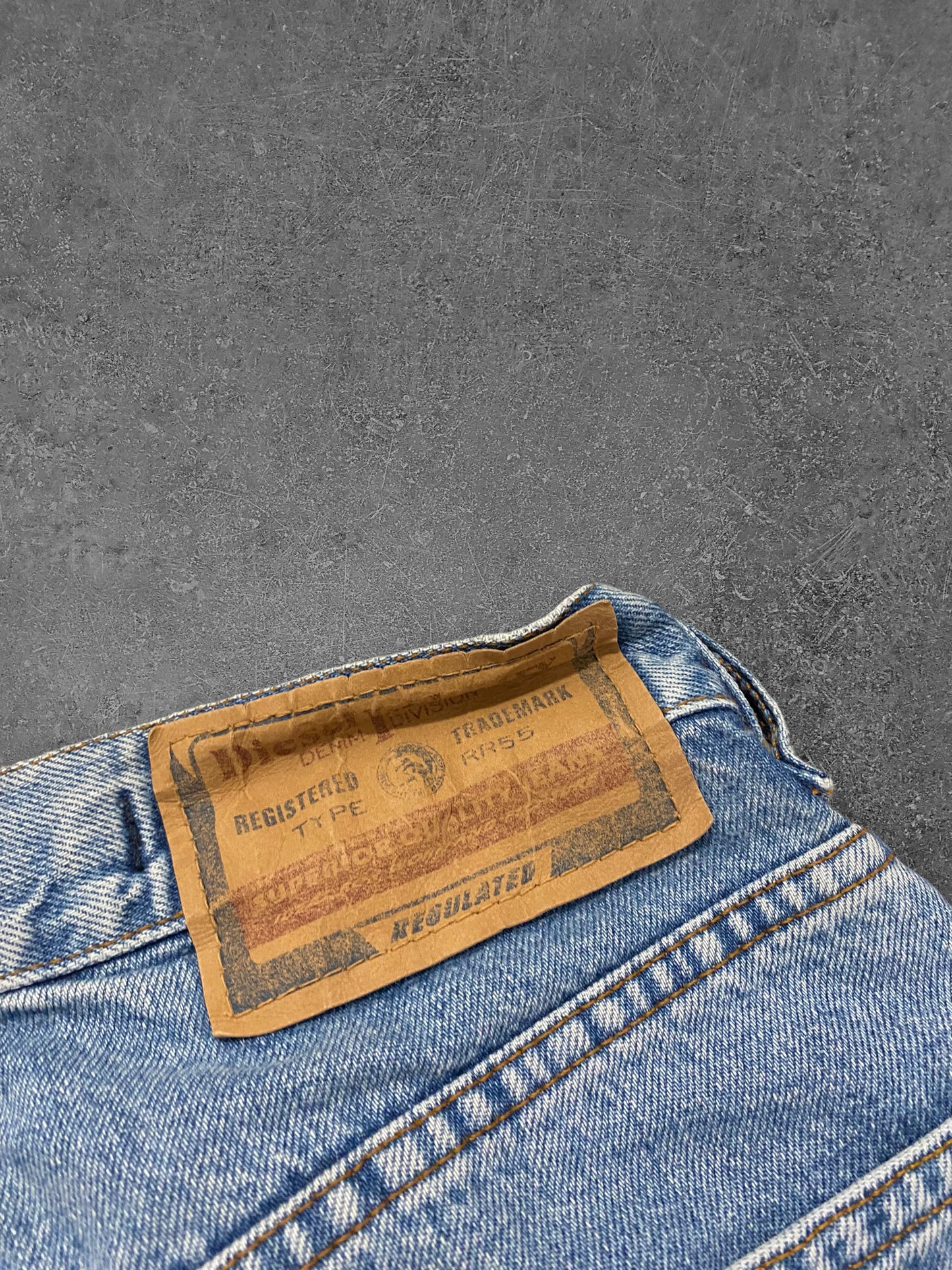 Vintage Diesel Basic RR55 Jeans (W28, L30)