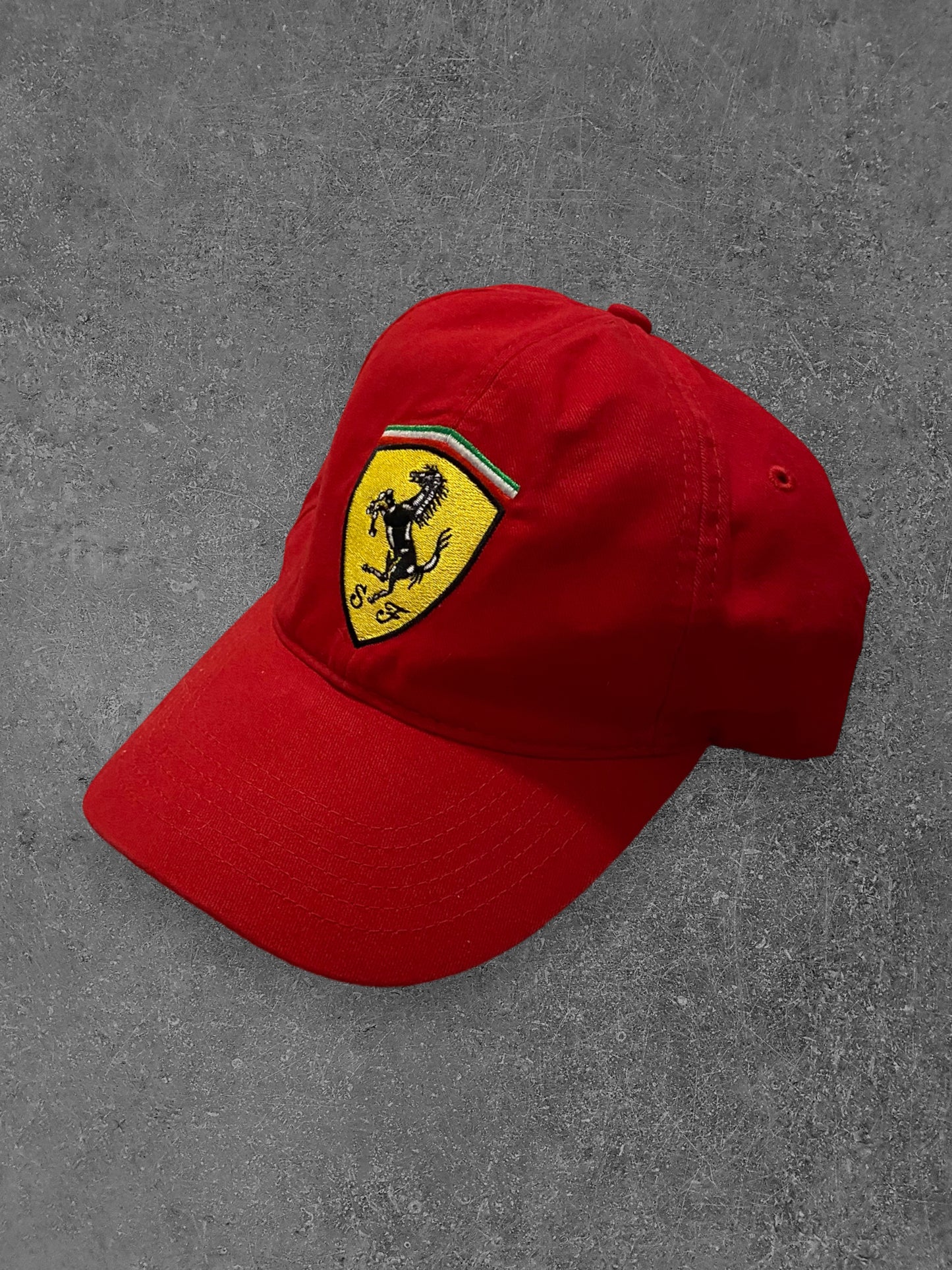 Vintage Ferrari Lippis