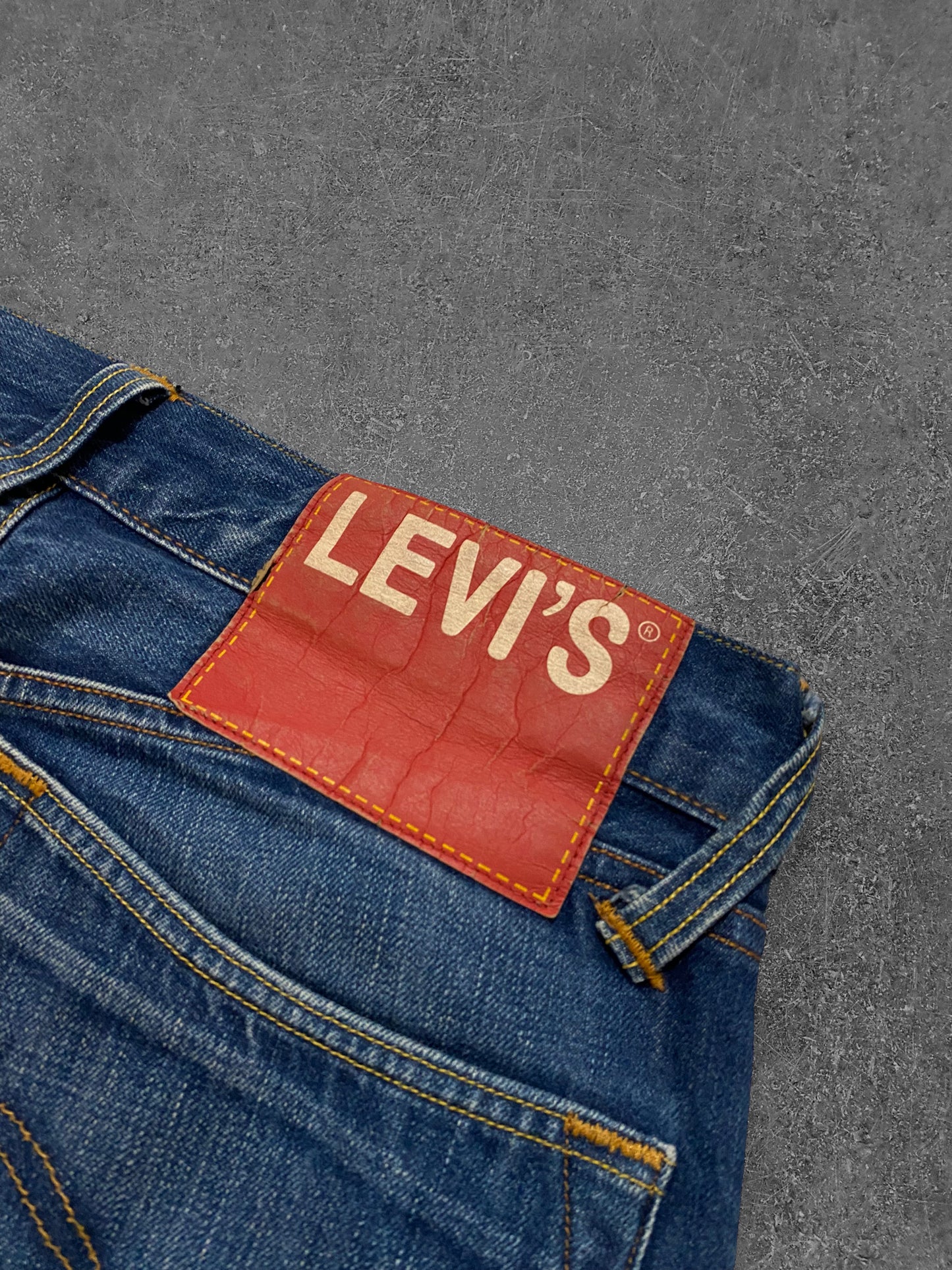 Erittäin Harvinaiset Levis Red Label Farkut (W32 L32)