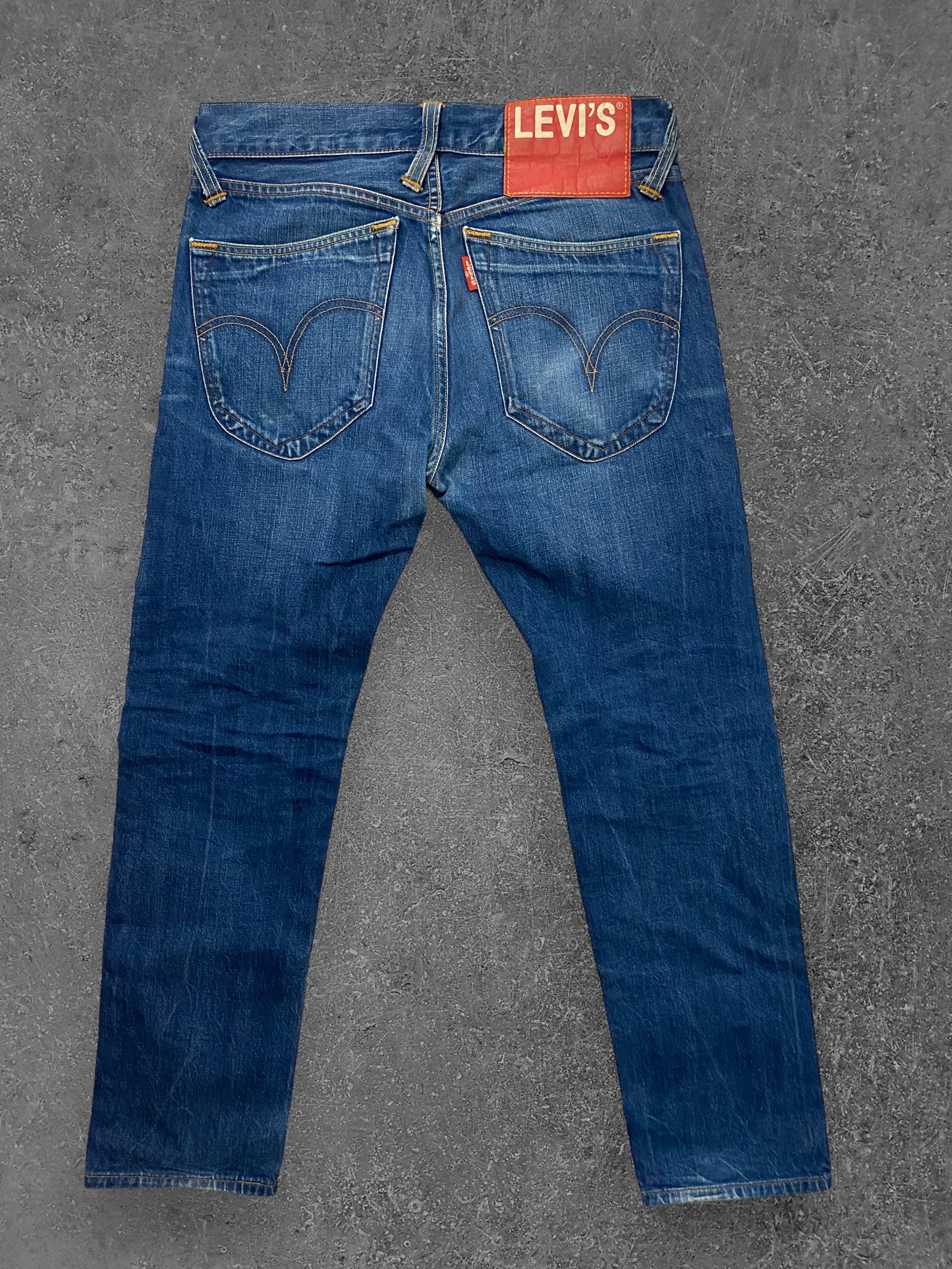Erittäin Harvinaiset Levis Red Label Farkut (W32 L32)