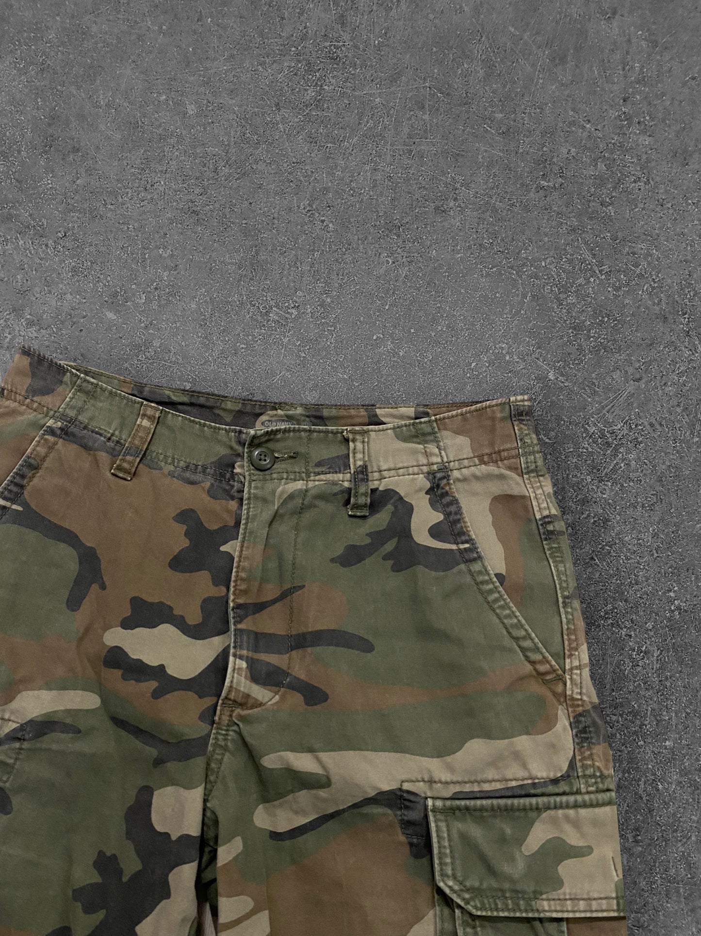 Old Navy Camoshortsit (W28)