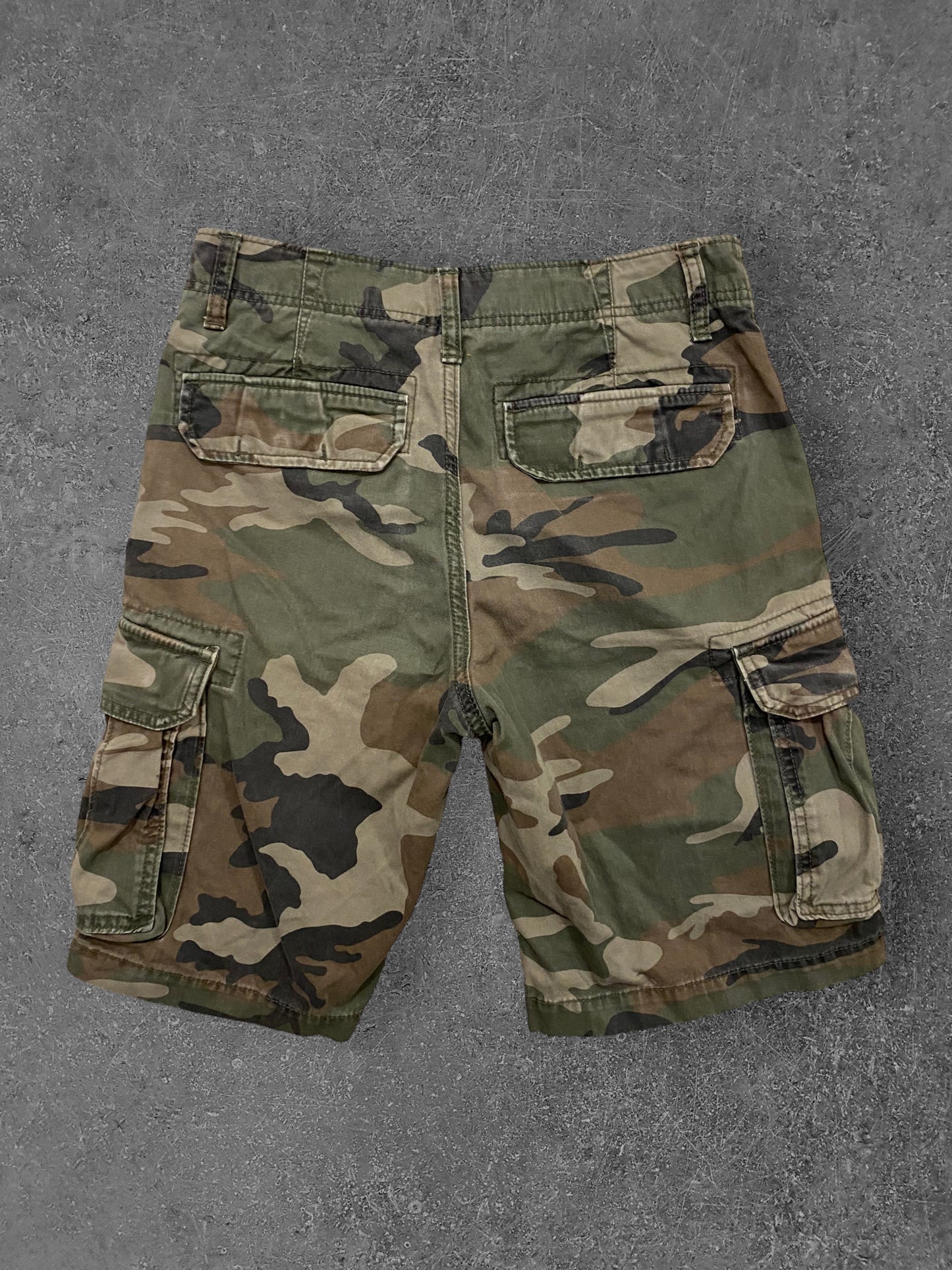 Old Navy Camoshortsit (W28)