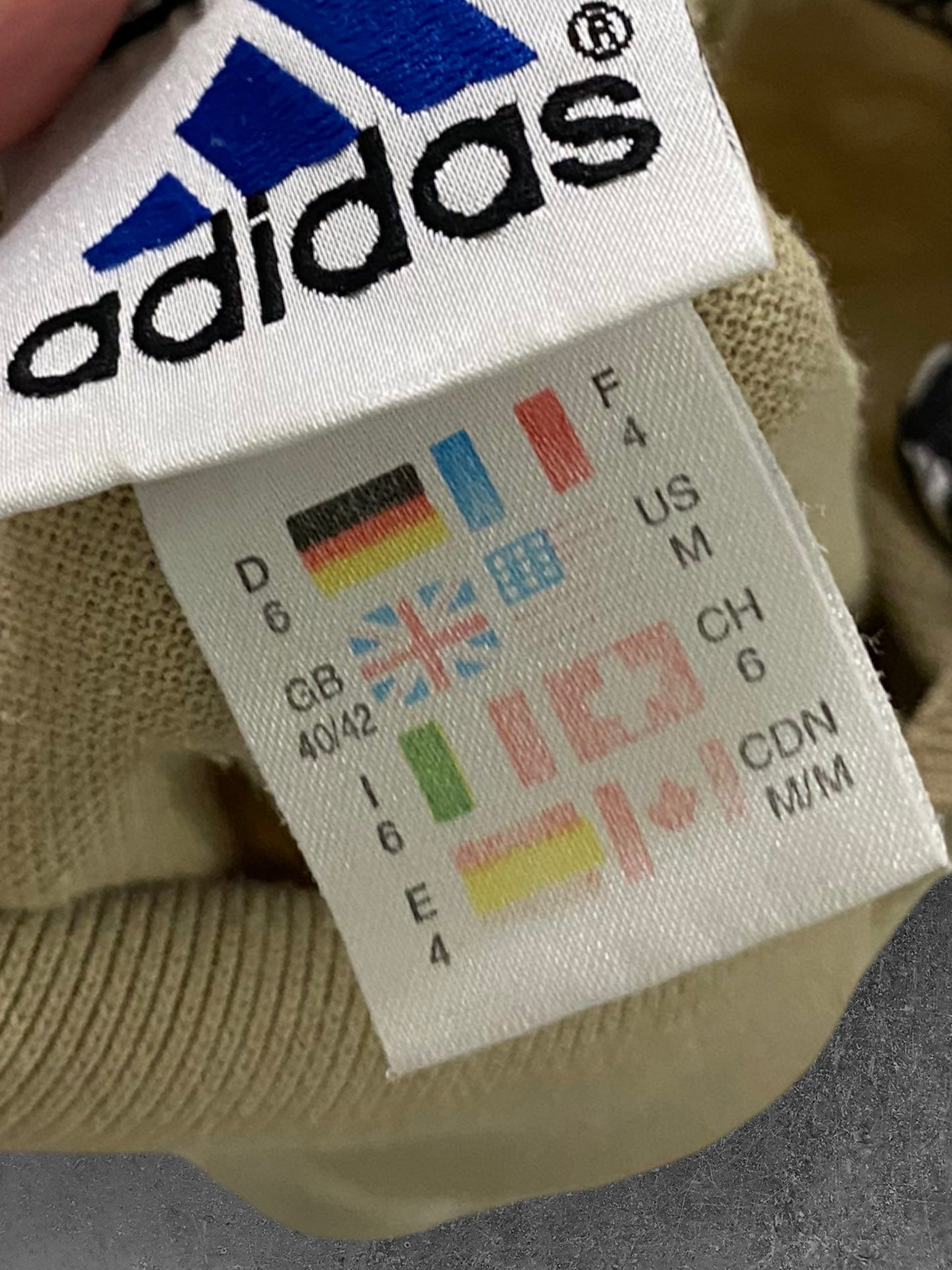 Adidas Pikeepaita (L/XL)