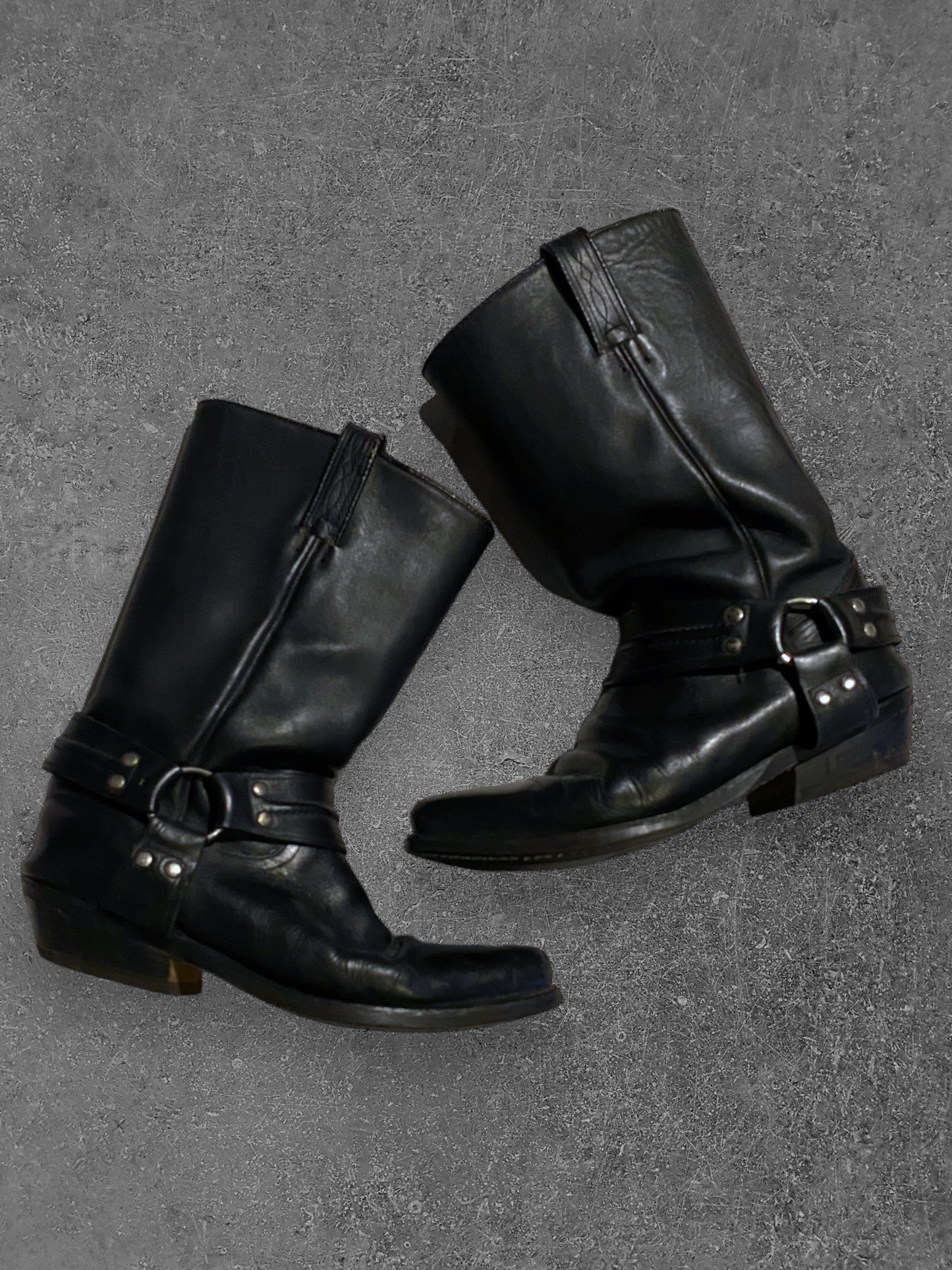 Mustat Bootsit (43)