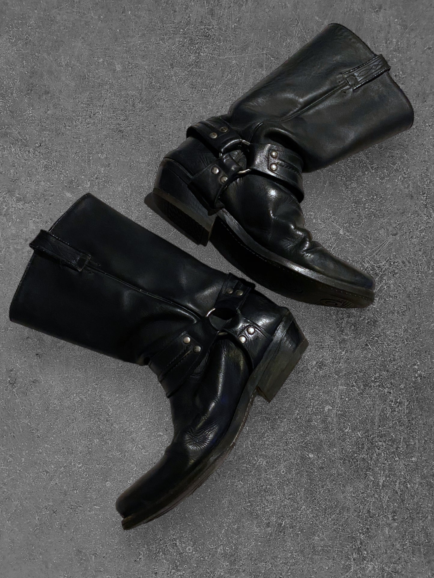 Mustat Bootsit (43)
