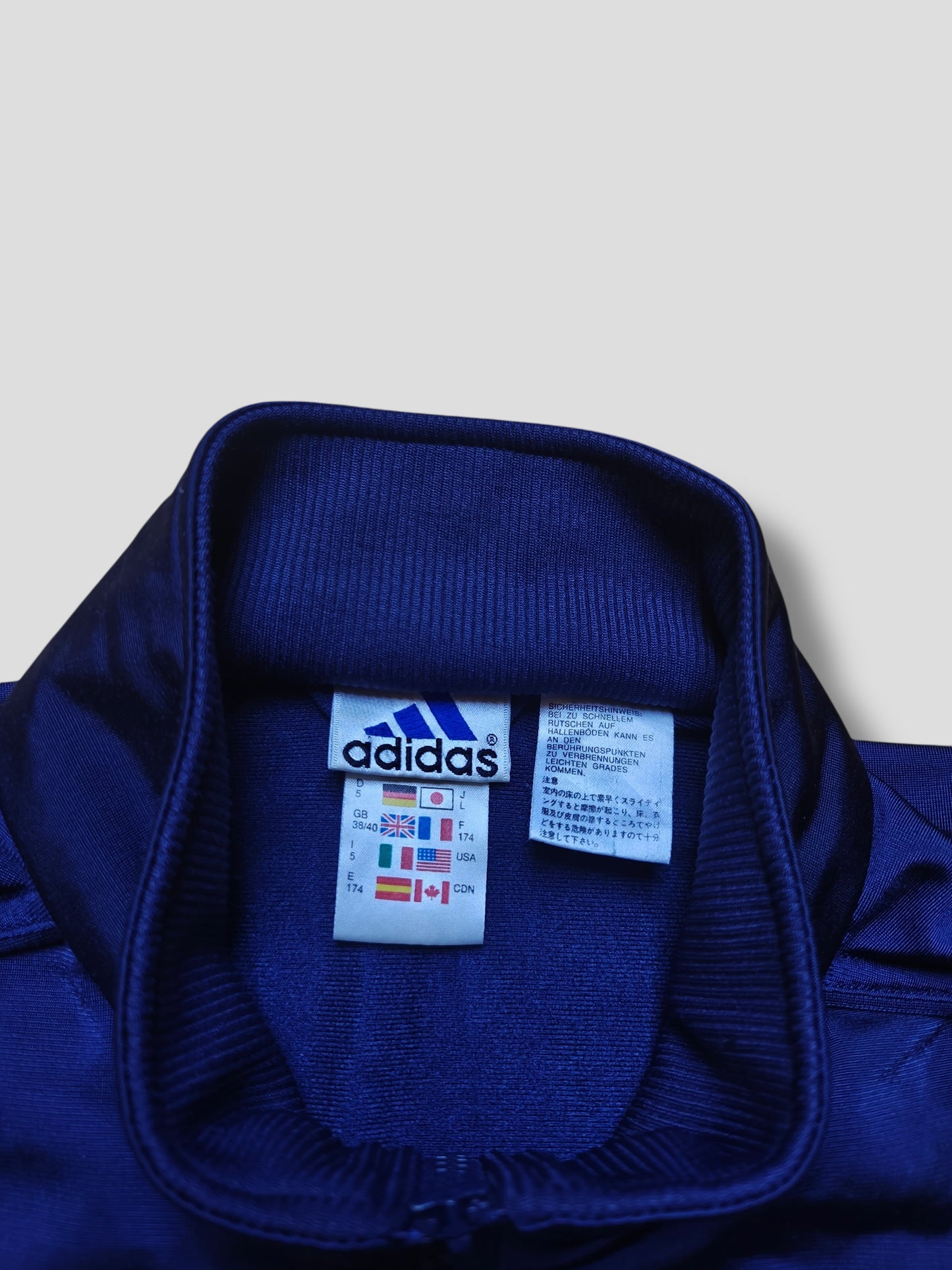 90s Adidas Tracker Jacket (M/L)