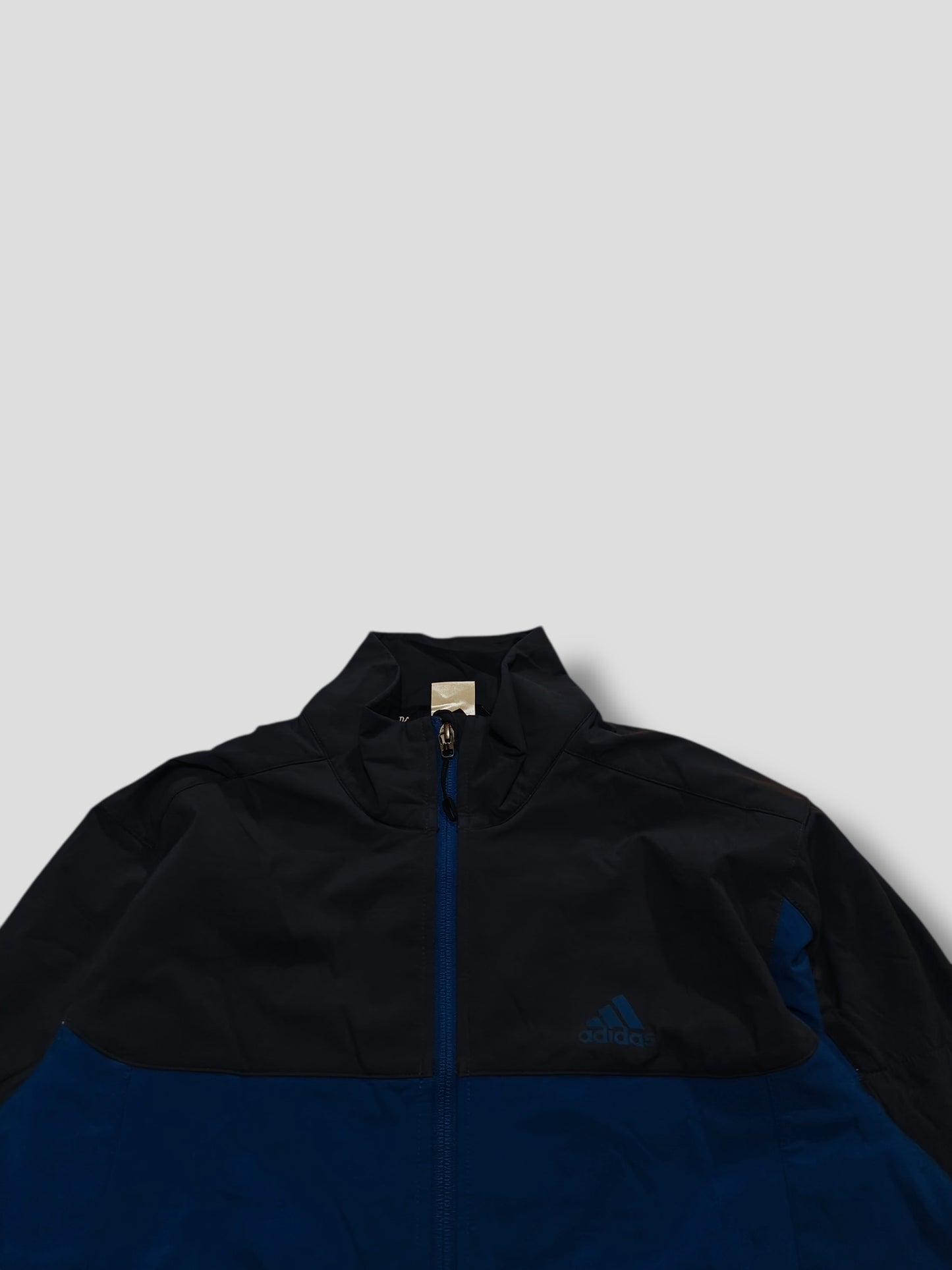 Harvinainen Adidas Kuoritakki (M)
