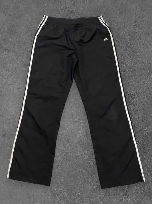 Adidas Tuulihousut (M)